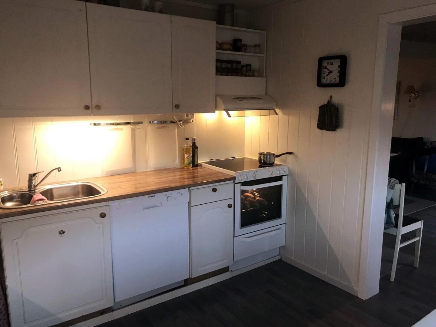 Haukland Beach House Лекнес Экстерьер фото